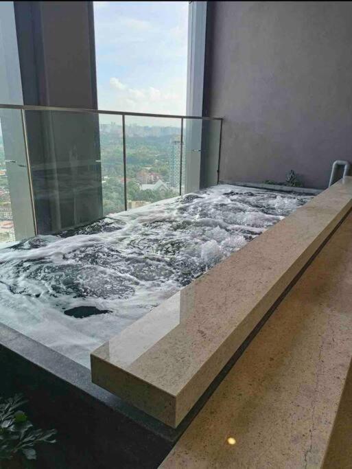 1+ 1 Bedroom 4-5Pax/Klcc/ Bukit Bintang/City View/Mrt Kuala Lumpur Esterno foto